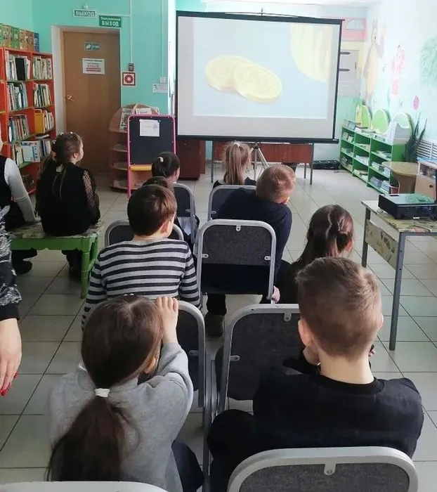 Познавательный час Азбука инвестора Центральная детская библиотека4